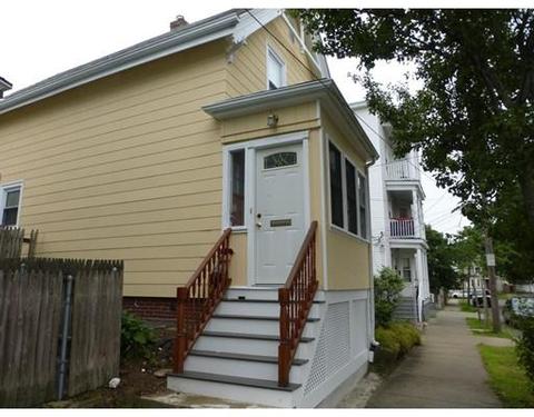 6 Sheldon St, Lynn, MA 01902 photo 3