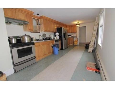 8 Crown, Worcester, MA 01609 photo 5