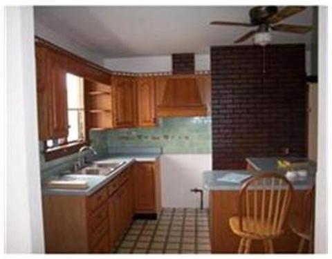 424 Dwelly St, Fall River, MA 02724 photo 6