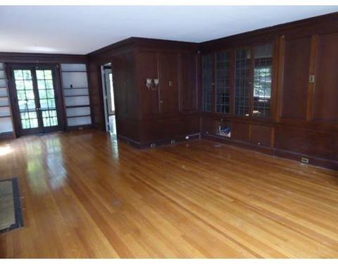 47 Ridgewood Ter, Springfield, MA 01105 photo 5