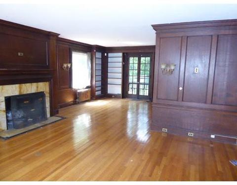 47 Ridgewood Ter, Springfield, MA 01105 photo 4