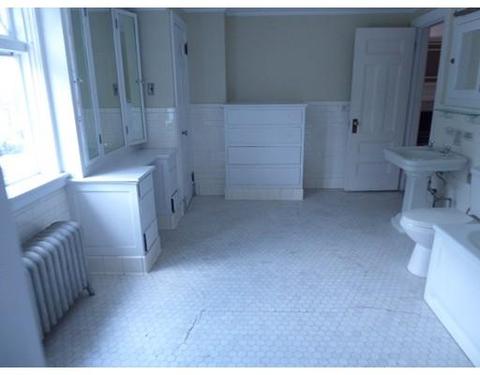 47 Ridgewood Ter, Springfield, MA 01105 photo 15