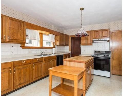 45 Trinity Ter, Springfield, MA 01108 photo 12