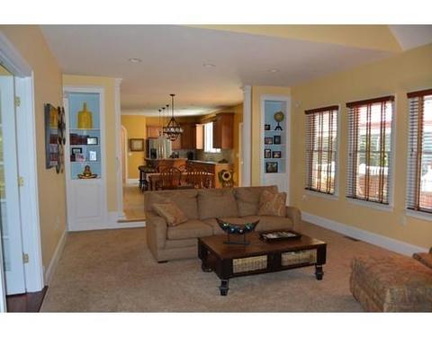 4 Freeman Pl, Mendon, MA 01756 photo 17