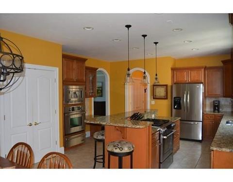 4 Freeman Pl, Mendon, MA 01756 photo 14