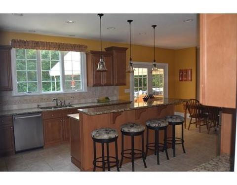 4 Freeman Pl, Mendon, MA 01756 photo 13