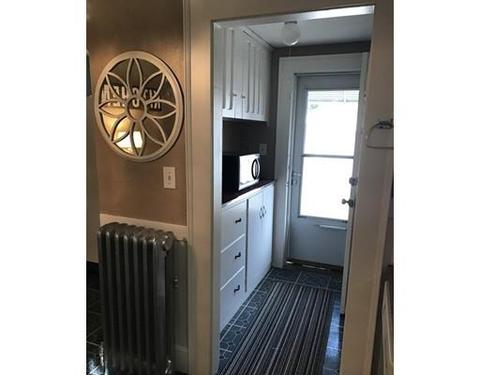 51 Montclair St, Springfield, MA 01104 photo 4