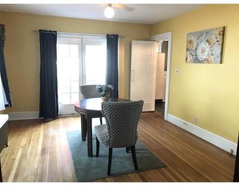 51 Montclair St, Springfield, MA 01104 photo 9