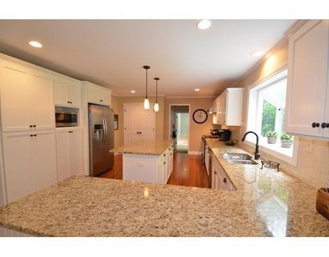 44 Dover Cir, Franklin, MA 02038 photo 5
