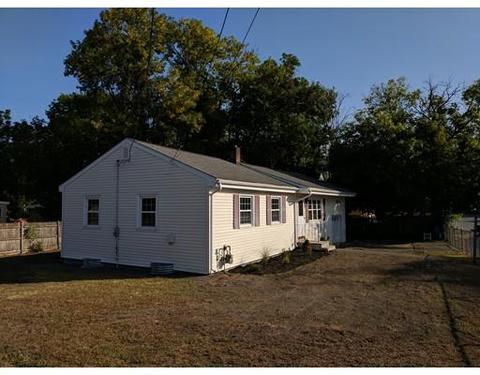 119 Everett St, Lawrence, MA 01843 photo 2