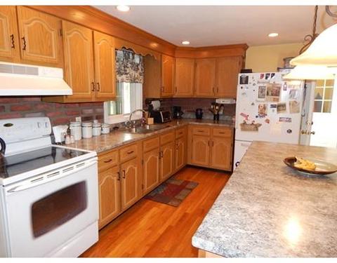 10 Temple Dr, Methuen, MA 01844 photo 5