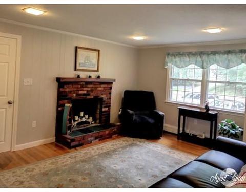 22 Eagle Dr, Sharon, MA 02067 photo 4