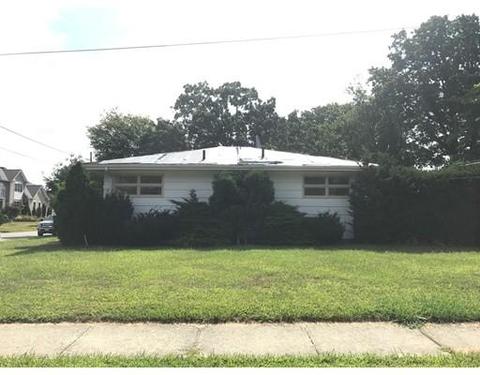 167 Nichols St, Fall River, MA 02720 photo 2