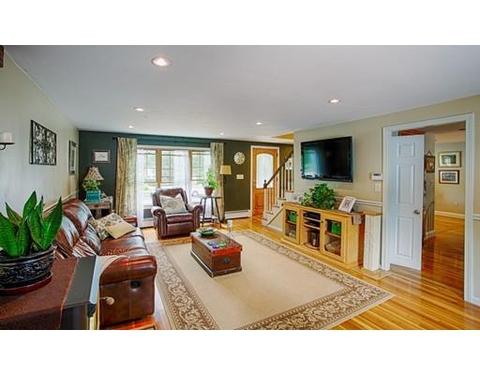 37 Taft Ave, Beverly, MA 01915 photo 10