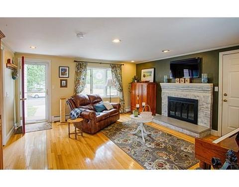 37 Taft Ave, Beverly, MA 01915 photo 3