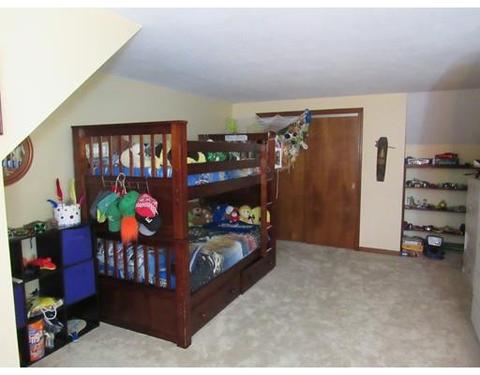 9 Gross Ln, Easthampton, MA 01027 photo 25