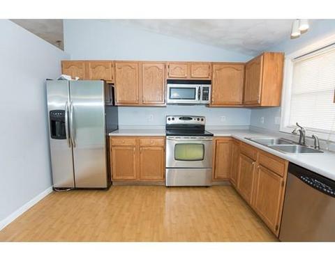 77 4th St, Worcester, MA 01602 photo 6