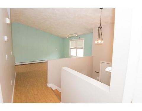77 4th St, Worcester, MA 01602 photo 10