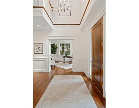 22 Massasoit Rd, Wellesley, MA 02481 photo 3
