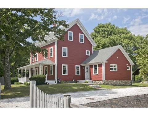 29 Hobart St, Hingham, MA 02043 photo 2
