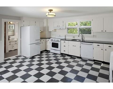 29 Hobart St, Hingham, MA 02043 photo 9