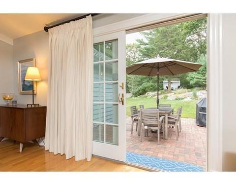 39 Jones St, Hingham, MA 02043 photo 4