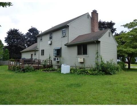 61 Scott Cir, Dedham, MA 02026 photo 2