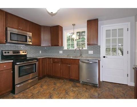 34 Cherry Rd, Framingham, MA 01701 photo 5