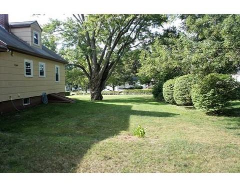 52 Robert St, Dracut, MA 01826 photo 3