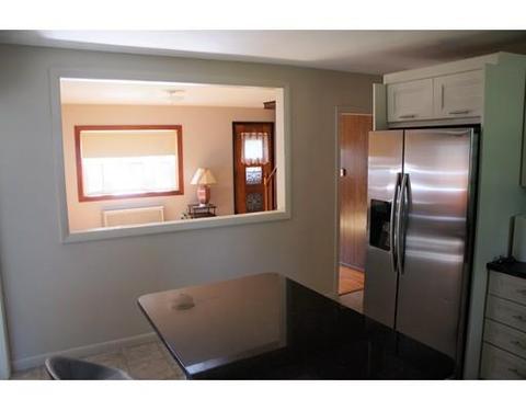 52 Robert St, Dracut, MA 01826 photo 9