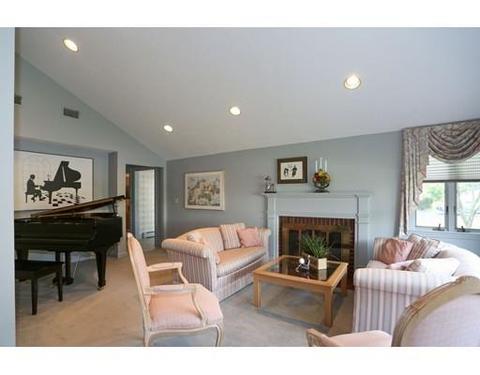22 Savoy Rd, Needham, MA 02492 photo 3
