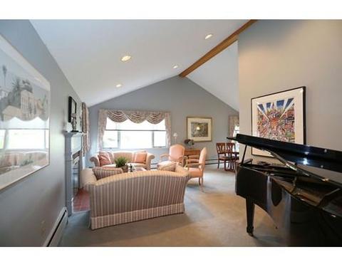 22 Savoy Rd, Needham, MA 02492 photo 4