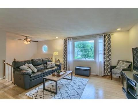57 Roosevelt Rd, Wilmington, MA 01887 photo 4
