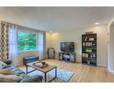 57 Roosevelt Rd, Wilmington, MA 01887 photo 3