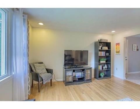 57 Roosevelt Rd, Wilmington, MA 01887 photo 6