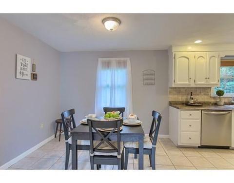 57 Roosevelt Rd, Wilmington, MA 01887 photo 8