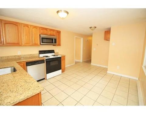 5 Tucker St, Worcester, MA 01606 photo 3