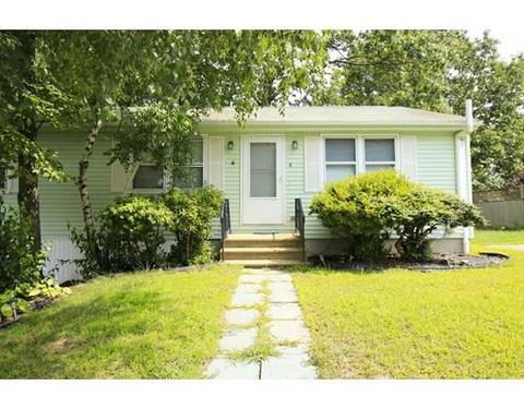 5 Tucker St, Worcester, MA 01606 photo 2