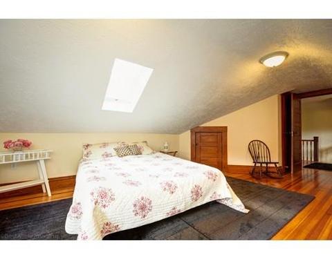 4 Vesper St, Worcester, MA 01602 photo 19