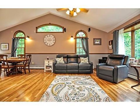 29 Christopher Dr, Attleboro, MA 02703 photo 11