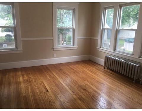 22 Glenham St, Springfield, MA 01104 photo 5