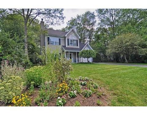5 Balcom Dr, Foxboro, MA 02035 photo 2