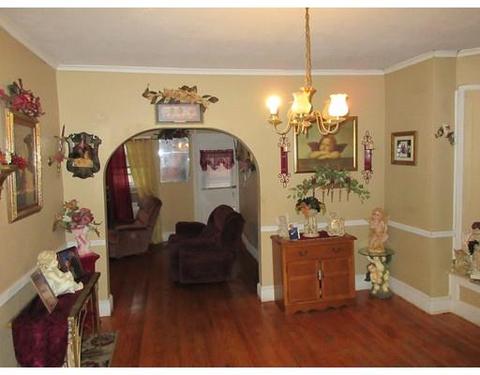 22 Warner St, Springfield, MA 01108 photo 4