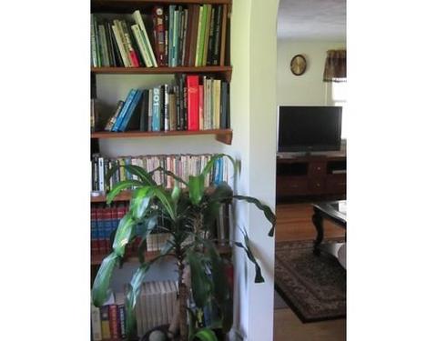 284 Dewey St, West Springfield, MA 01089 photo 3