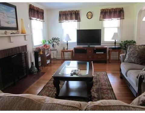 284 Dewey St, West Springfield, MA 01089 photo 4