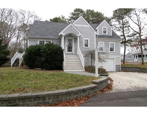 18 Nick Trl, Mashpee, MA 02649 photo 1