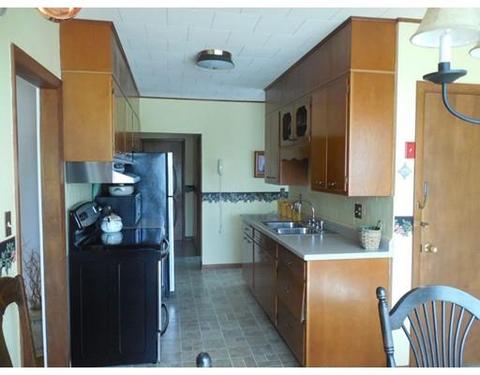 136 Eagle St, Ware, MA 01082 photo 9