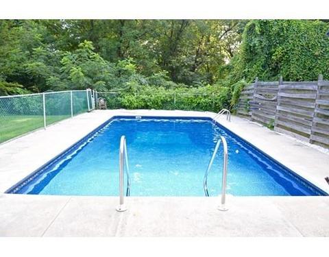 56 Frank St, Chicopee, MA 01020 photo 6