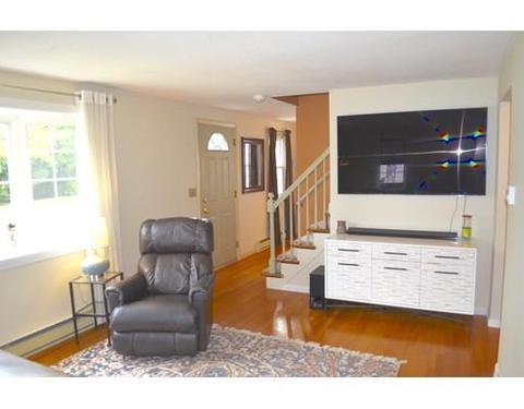 56 Frank St, Chicopee, MA 01020 photo 16