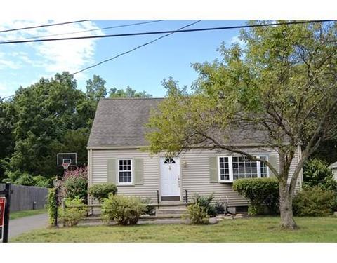 56 Frank St, Chicopee, MA 01020 photo 2